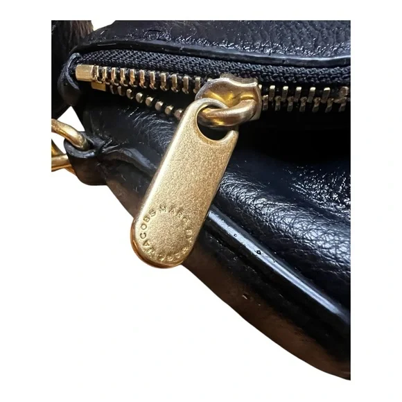 Marc Jacobs Natasha Crossbody Black Leather Gold Accents Purse Shoulder Bag - Picture 14 of 16